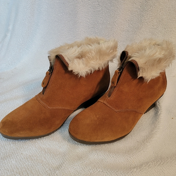 Sporto Chestnut Brown Waterproof Seude Capri Zip Top Ankle Boot - Picture 2 of 11